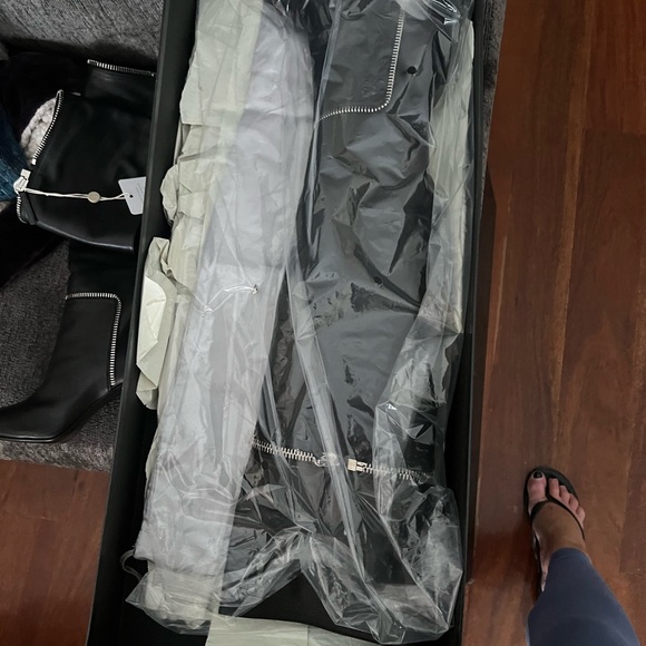 GUISEPPE ZANOTTI OVER KNEE BOOTS/ CAN BE WORN UNDER KNEE! 😁 SIZE 37.5 NWOT - Picture 12 of 13